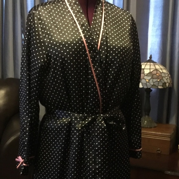 Gorgeous Morgan Taylor large/exlarge housecoat In Like new condition - Picture 1 of 4